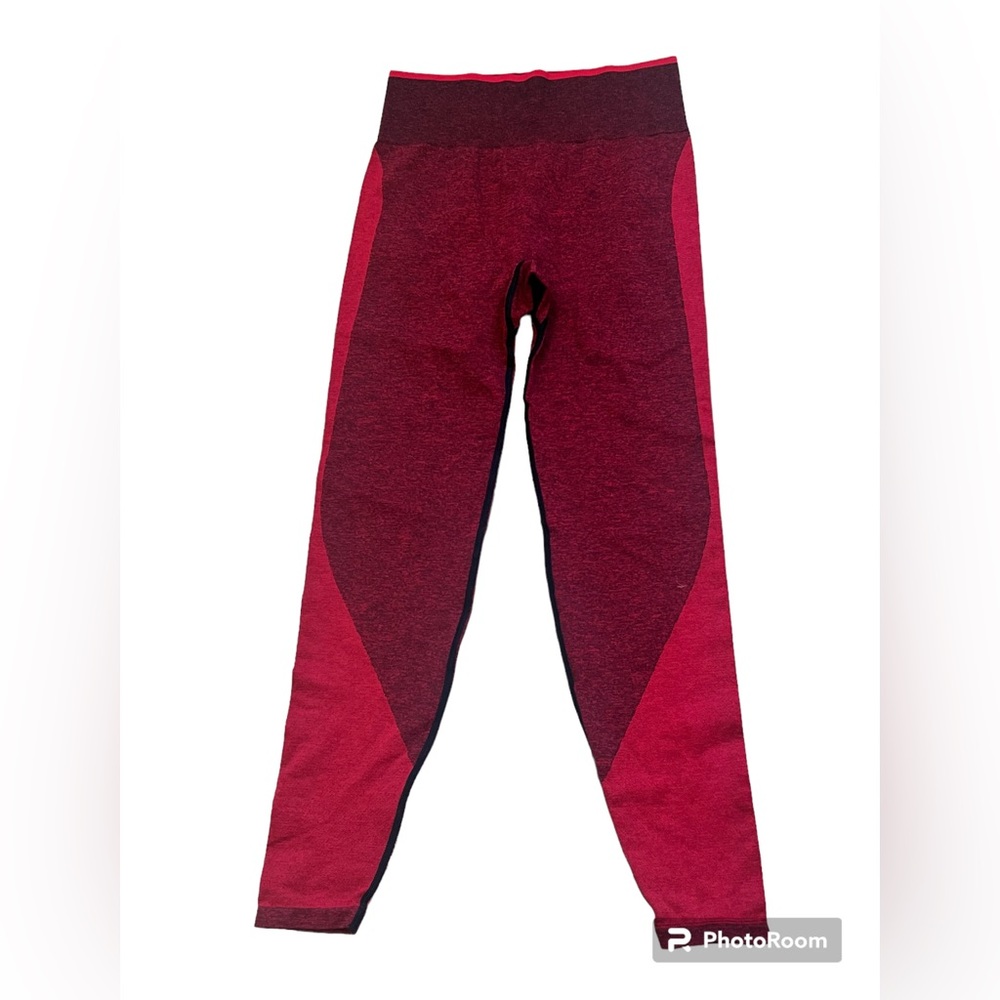 Pink Victoria’s Secret Legging heart ❤️ Shape size M